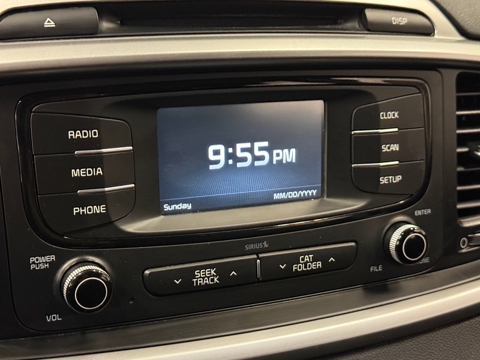 Thumbnail: 2016 Kia Sorento - 4