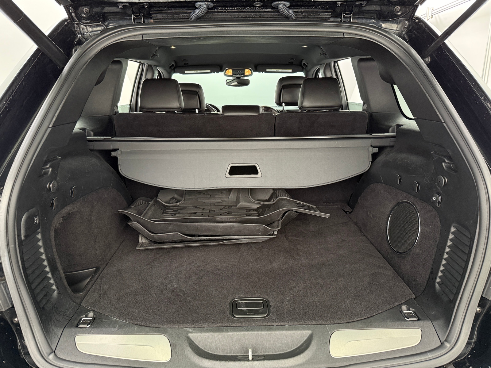 Thumbnail: 2019 Jeep Grand Cherokee - 6