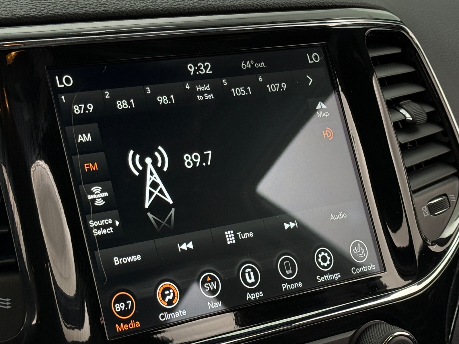 Thumbnail: 2019 Jeep Grand Cherokee - 3