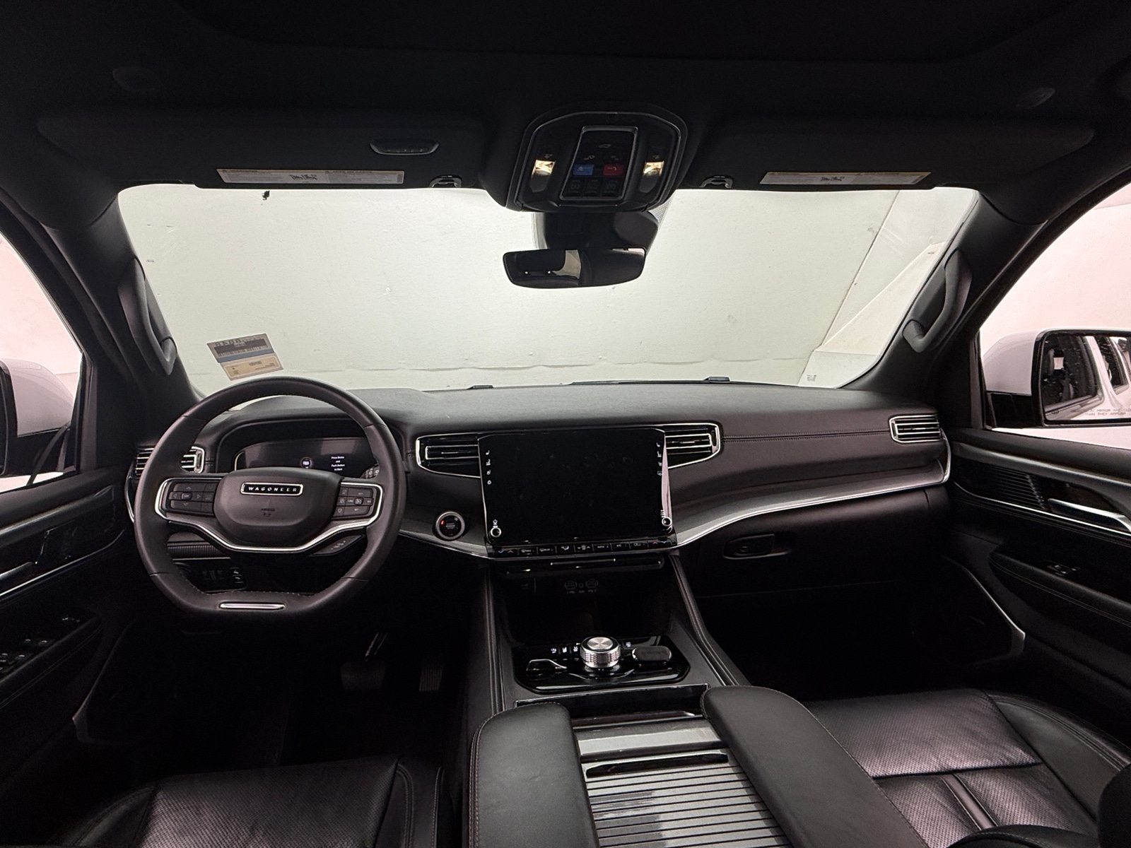 Thumbnail: 2022 Jeep Wagoneer - 2