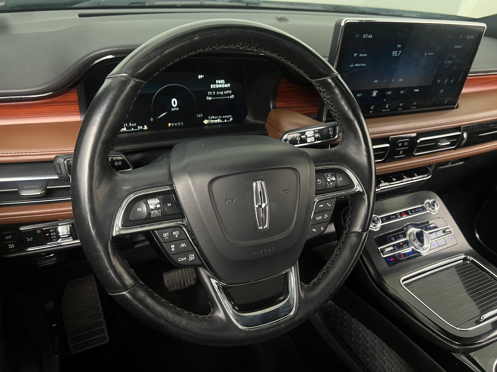 Thumbnail: 2021 Lincoln Nautilus - 4