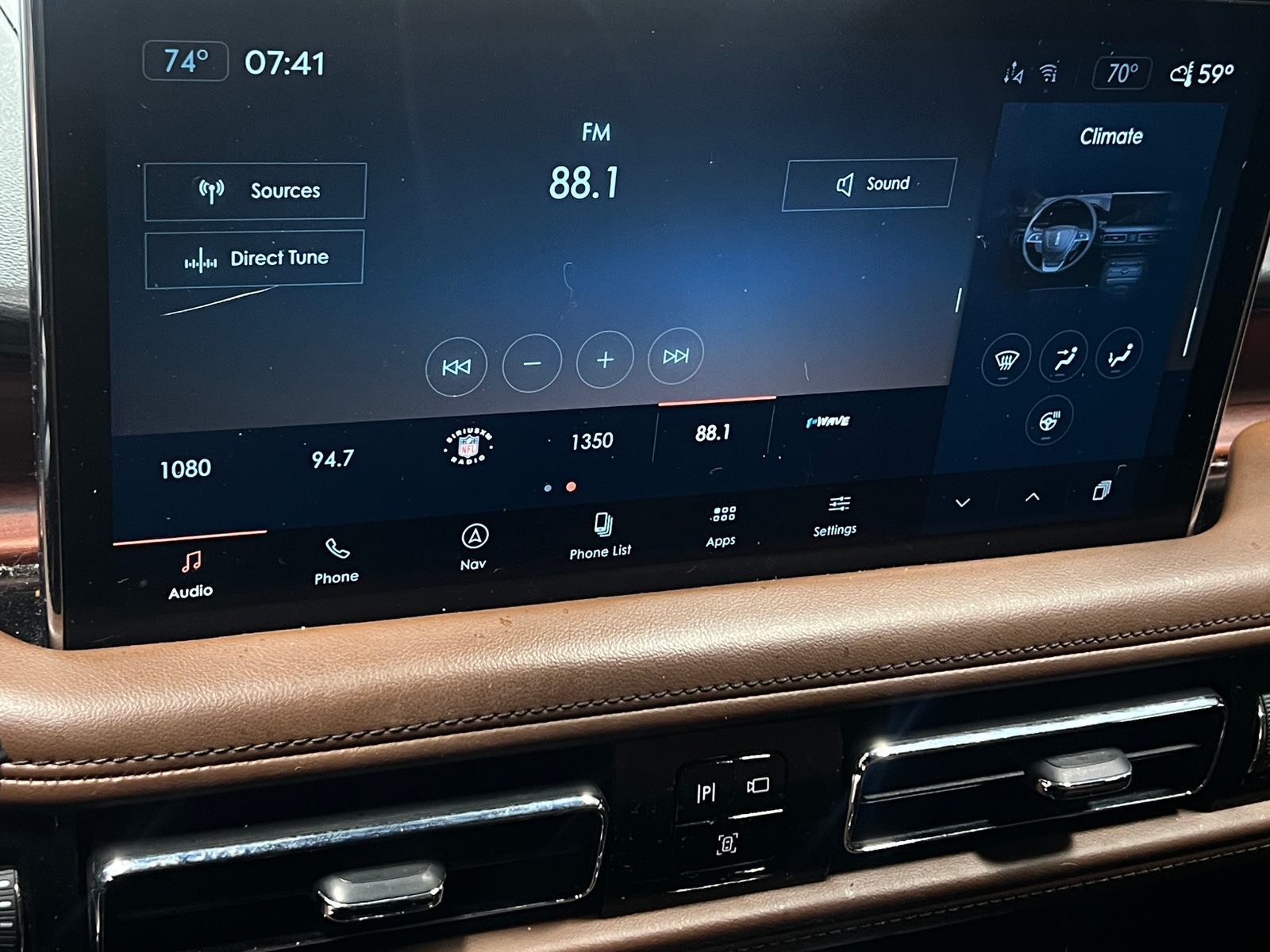 Thumbnail: 2021 Lincoln Nautilus - 3