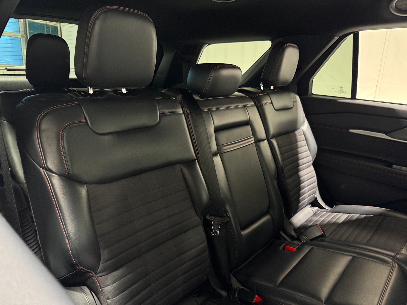 Thumbnail: 2025 Ford Explorer - 5