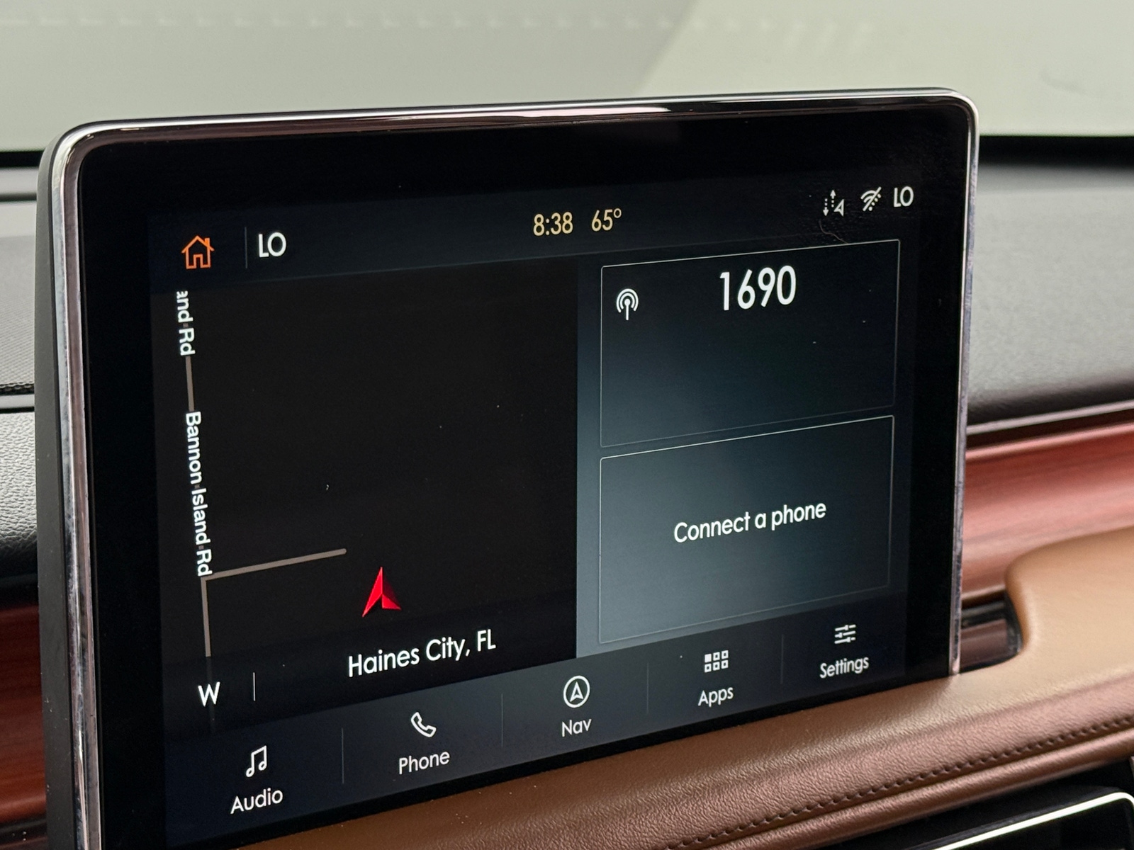 Thumbnail: 2021 Lincoln Aviator - 3