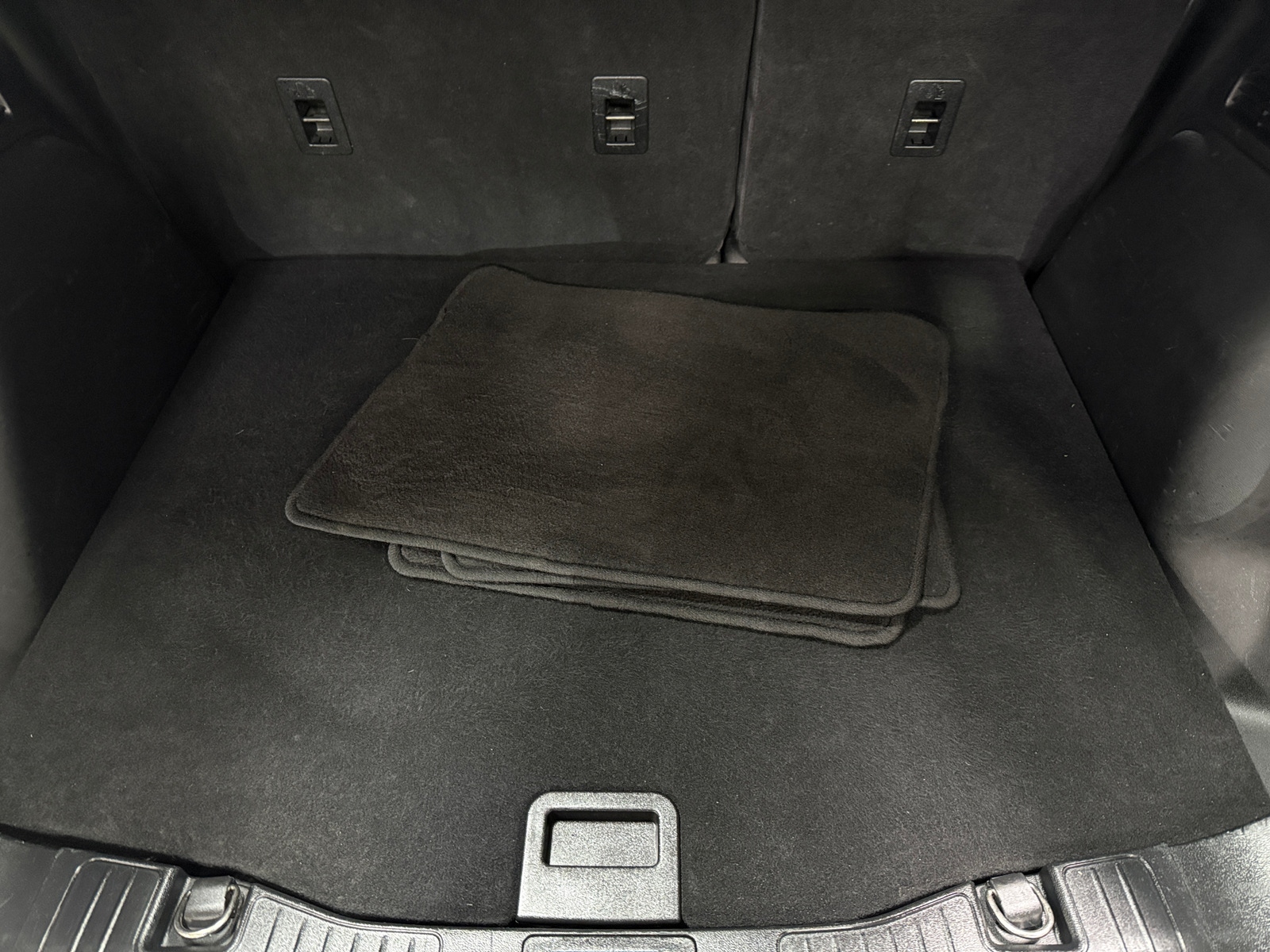 Thumbnail: 2021 Ford Escape - 7