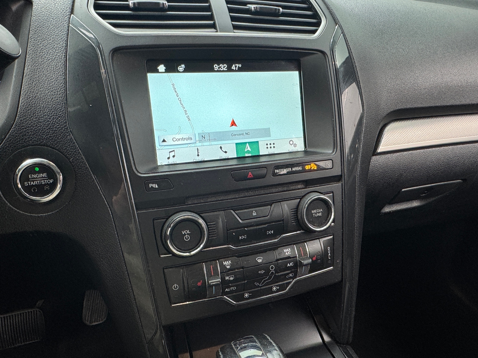 Thumbnail: 2018 Ford Explorer - 4