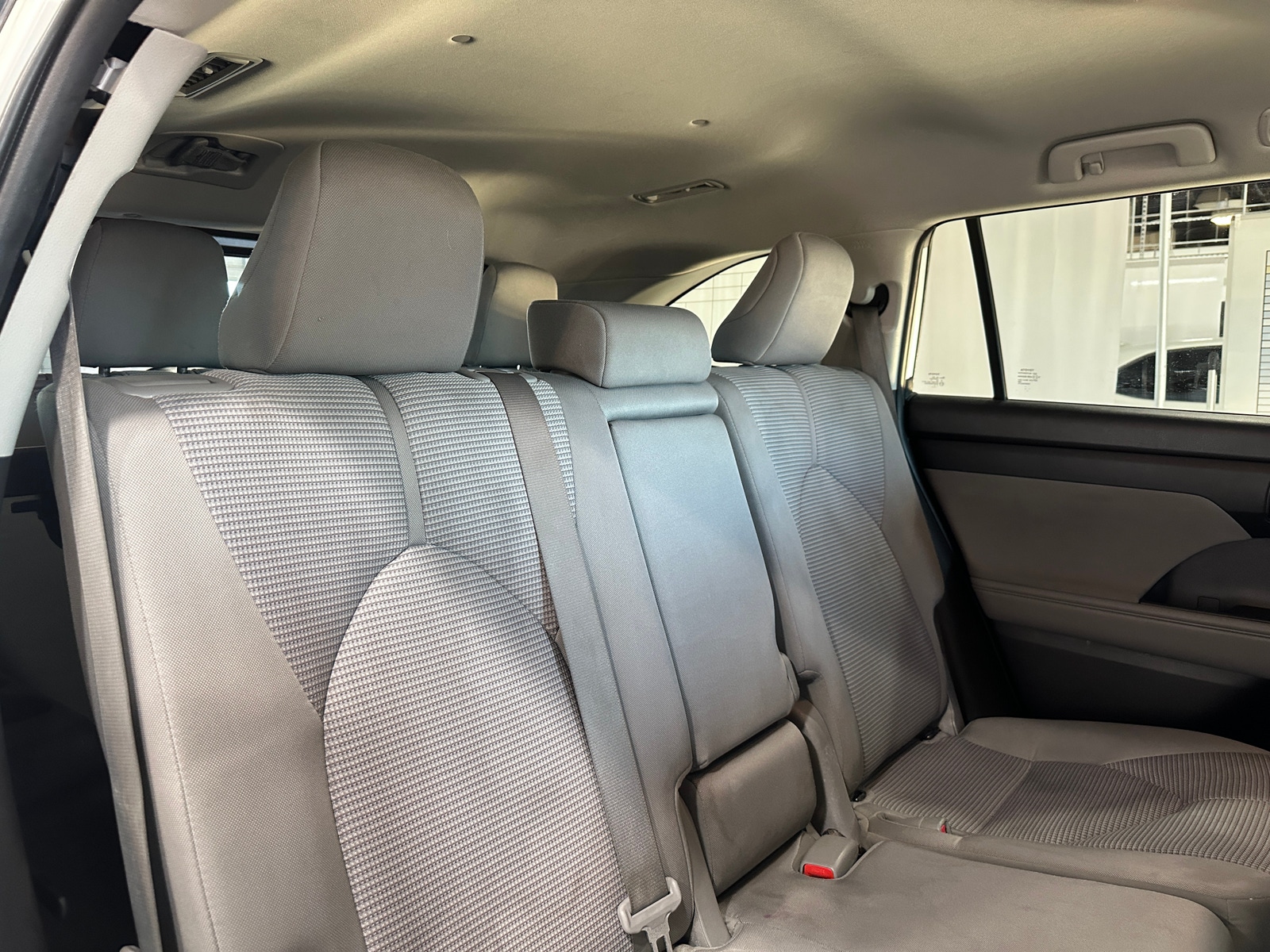 Thumbnail: 2022 Toyota Highlander - 6