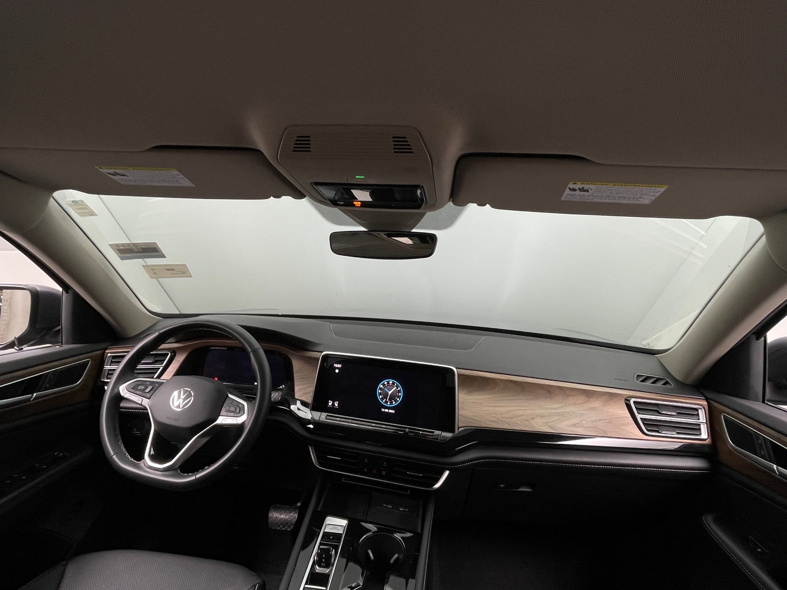 Thumbnail: 2025 Volkswagen Atlas - 2