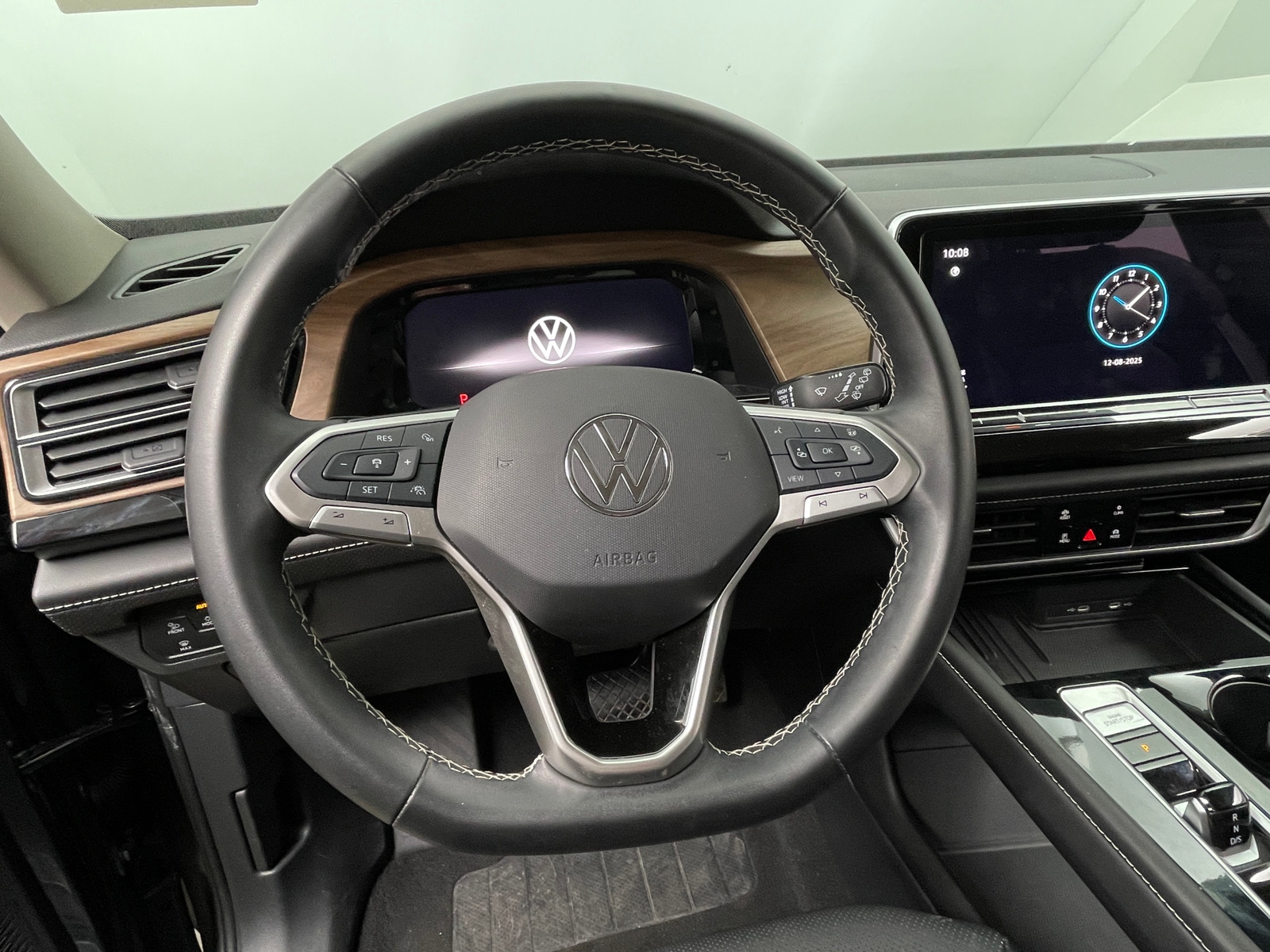 Thumbnail: 2025 Volkswagen Atlas - 4