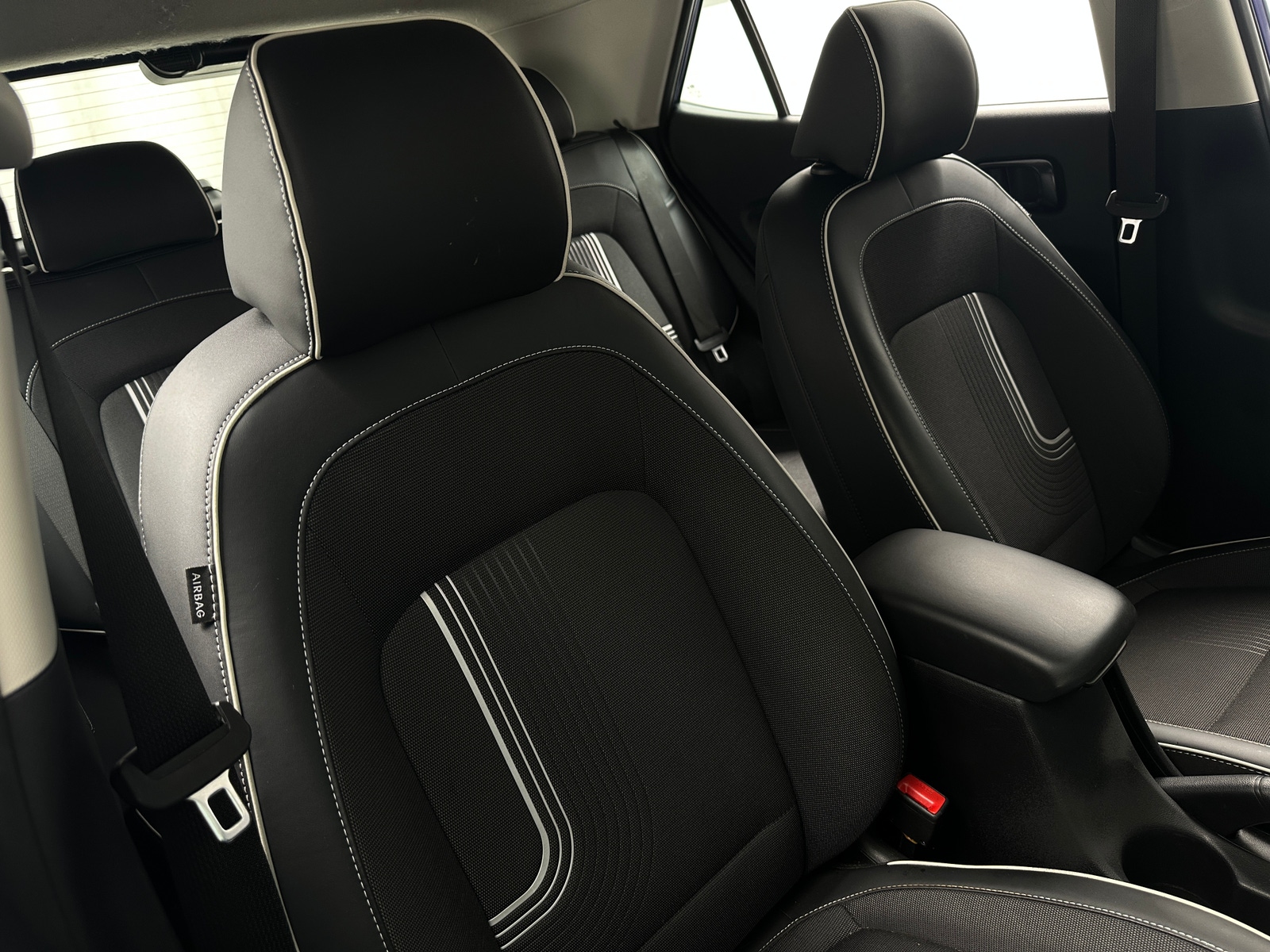 Thumbnail: 2024 Hyundai Venue - 2