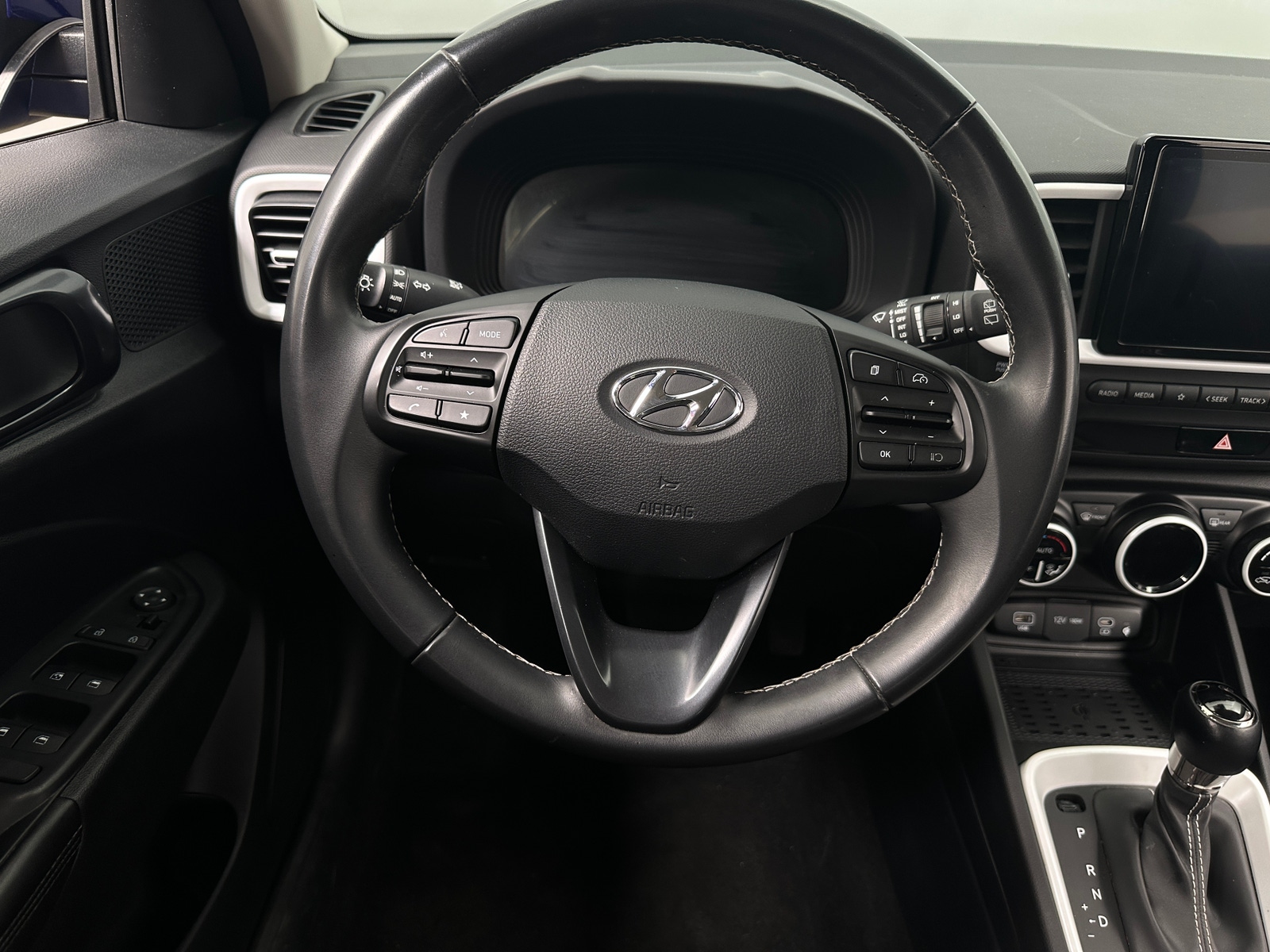 Thumbnail: 2024 Hyundai Venue - 5