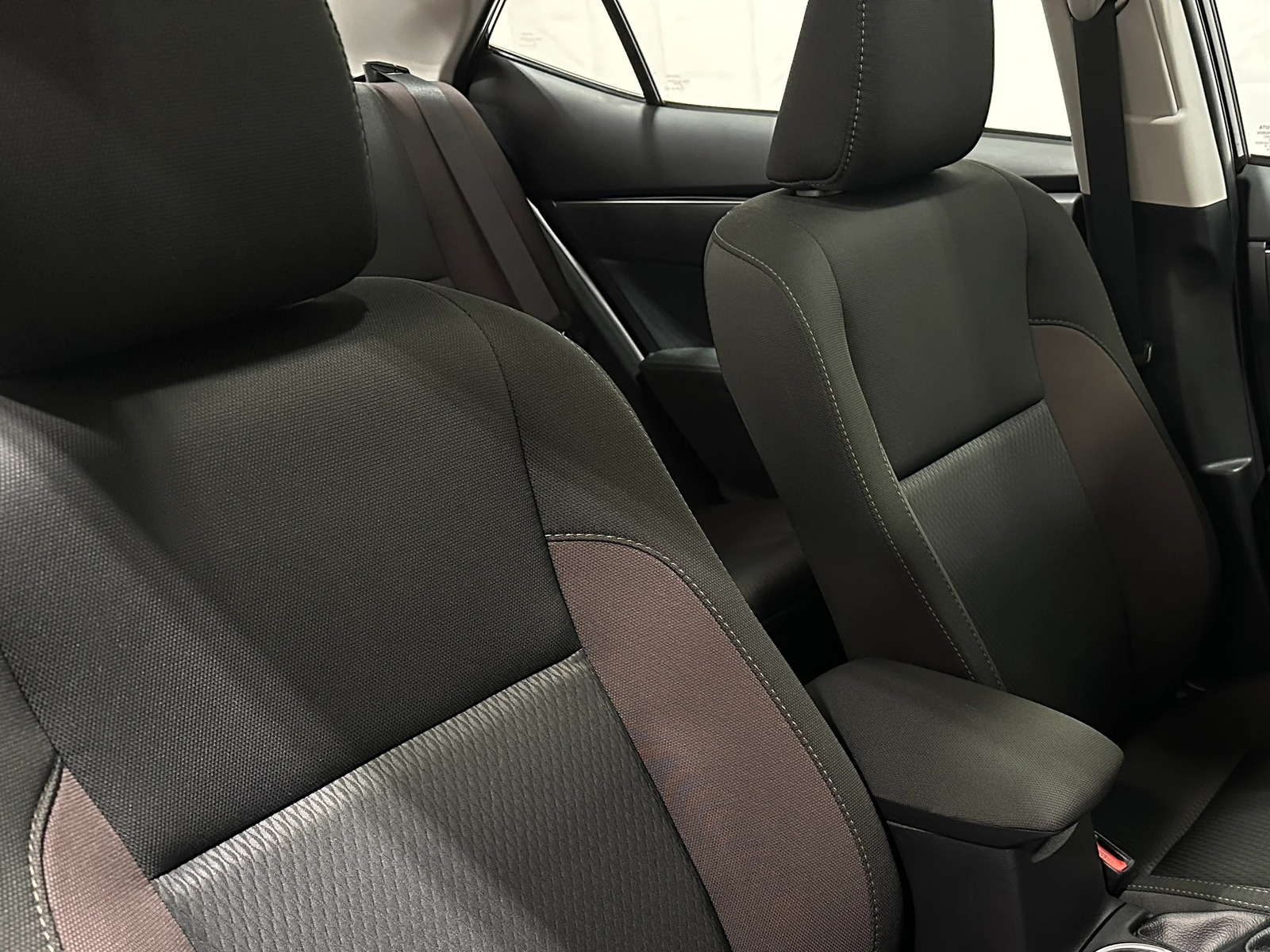 Thumbnail: 2017 Toyota Corolla - 2