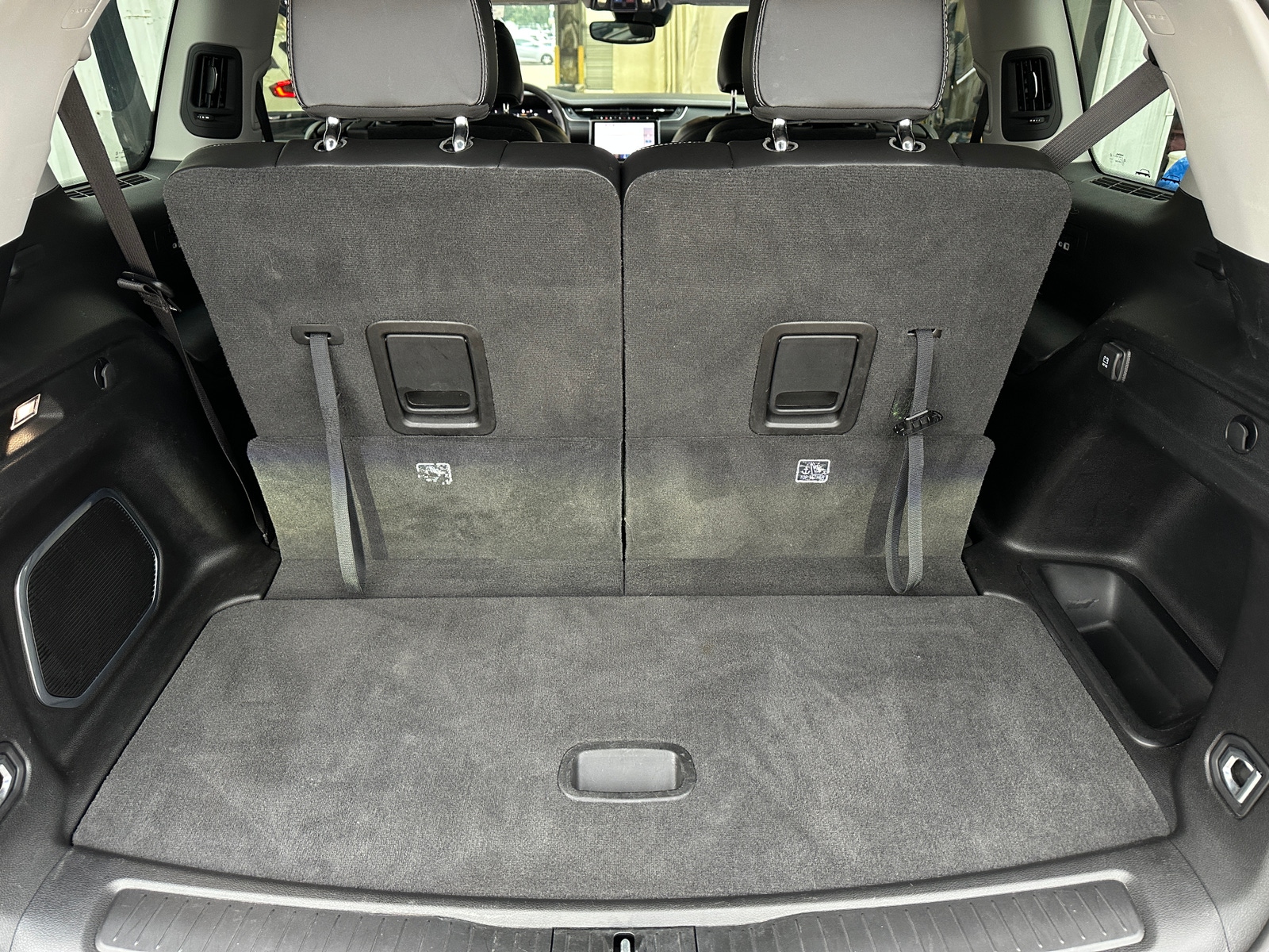 Thumbnail: 2022 Jeep Grand Cherokee L - 6