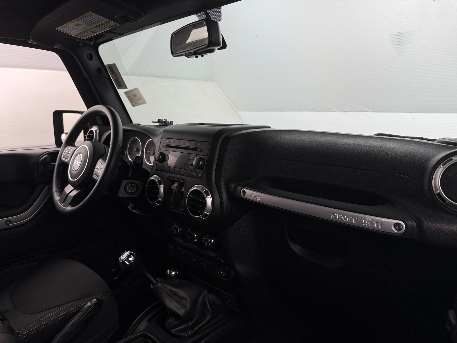 Thumbnail: 2017 Jeep Wrangler - 3