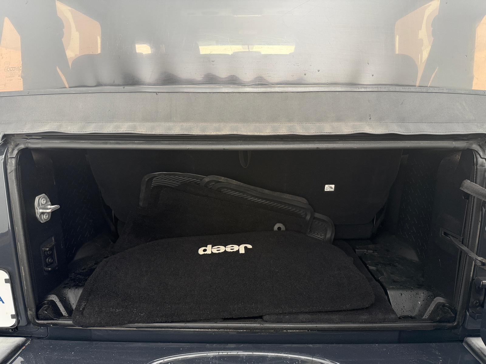 Thumbnail: 2017 Jeep Wrangler - 7