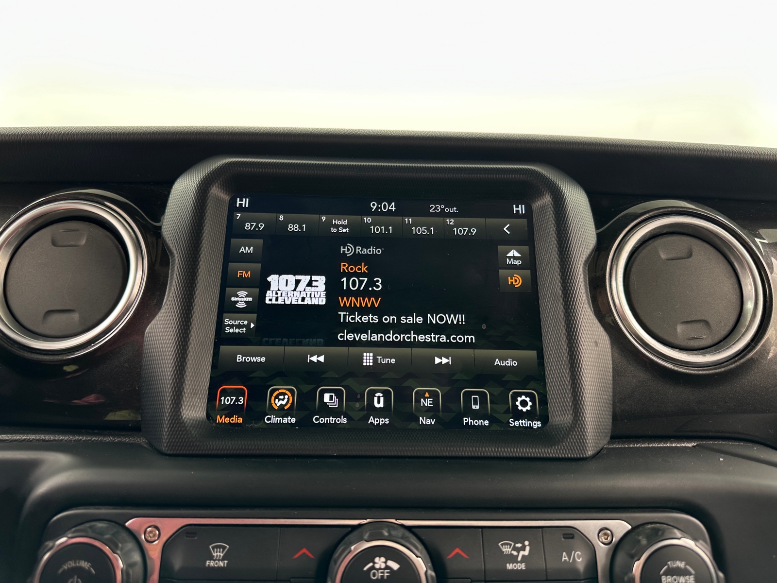 Thumbnail: 2019 Jeep Wrangler - 3