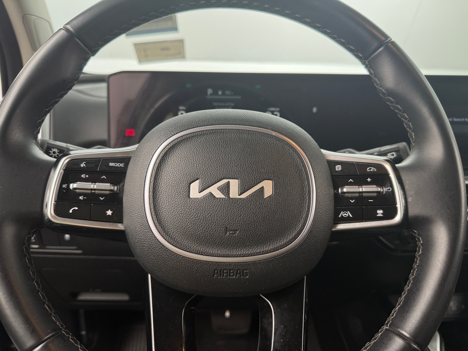 Thumbnail: 2025 Kia Sorento - 4