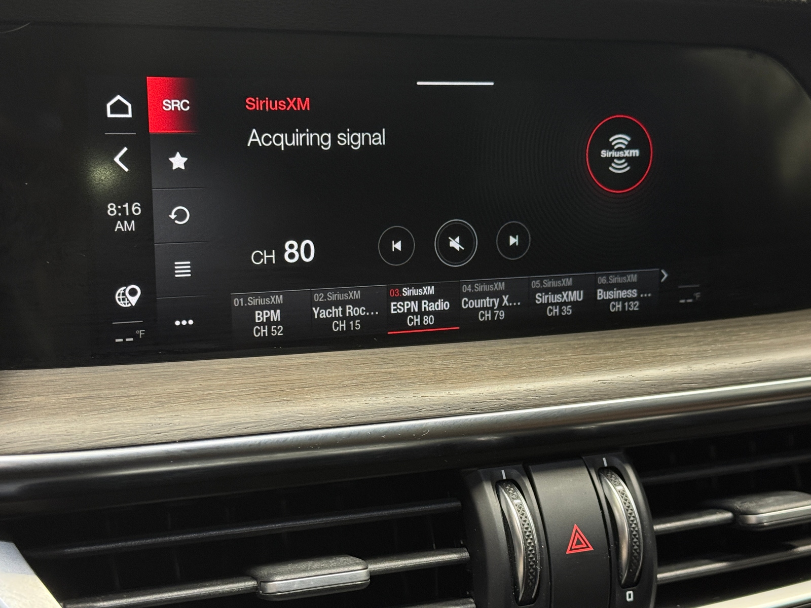 Thumbnail: 2022 Alfa Romeo Stelvio - 3