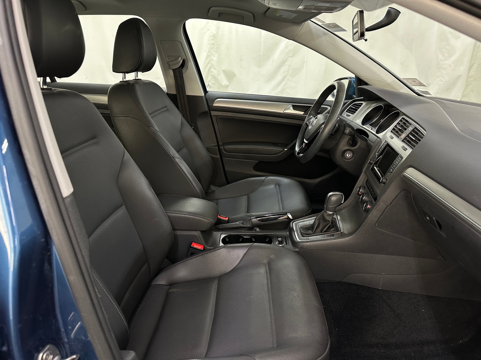 Thumbnail: 2015 Volkswagen Golf - 2