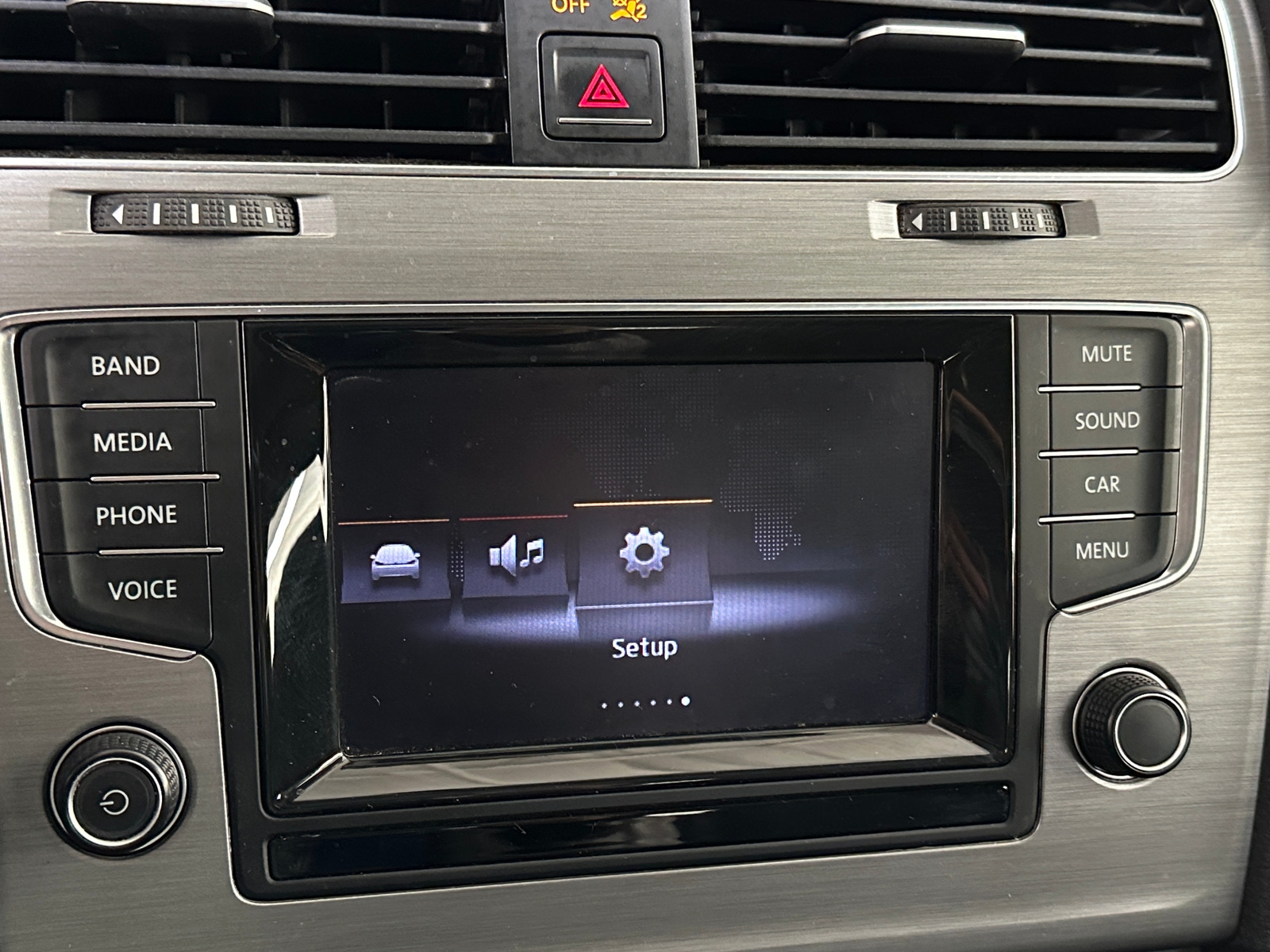 Thumbnail: 2015 Volkswagen Golf - 4