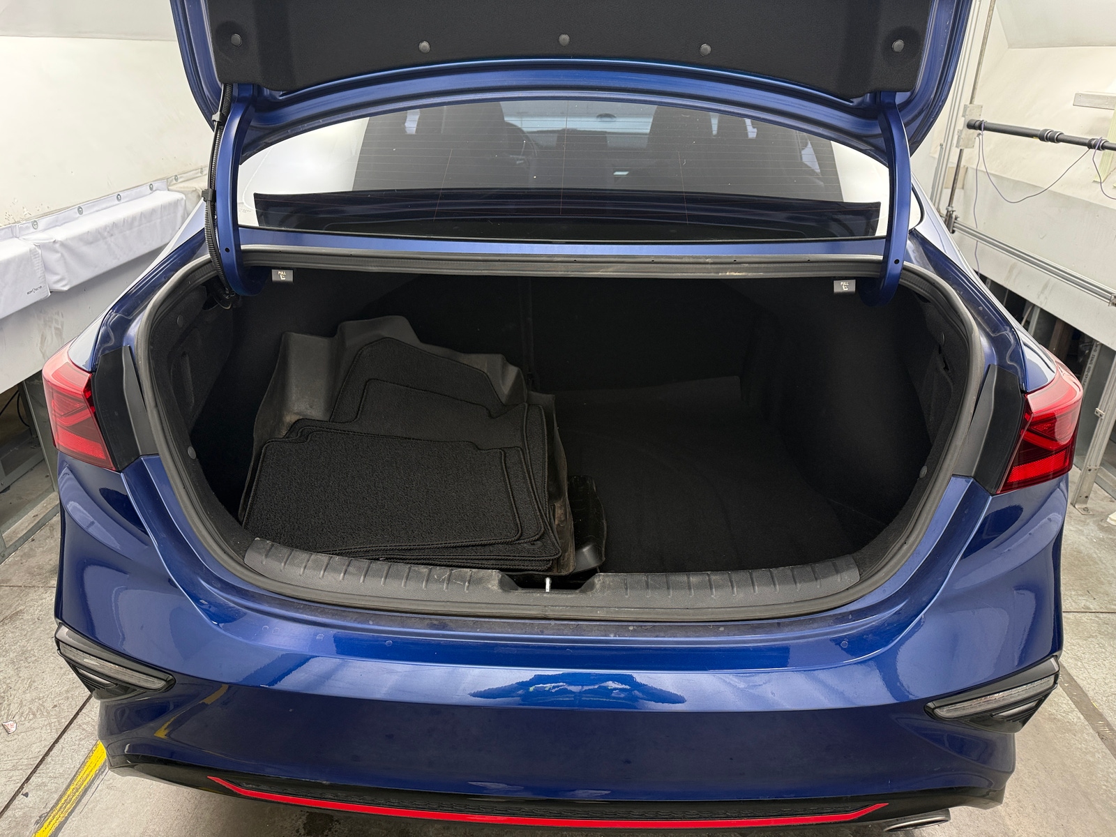 Thumbnail: 2021 Kia Forte - 7