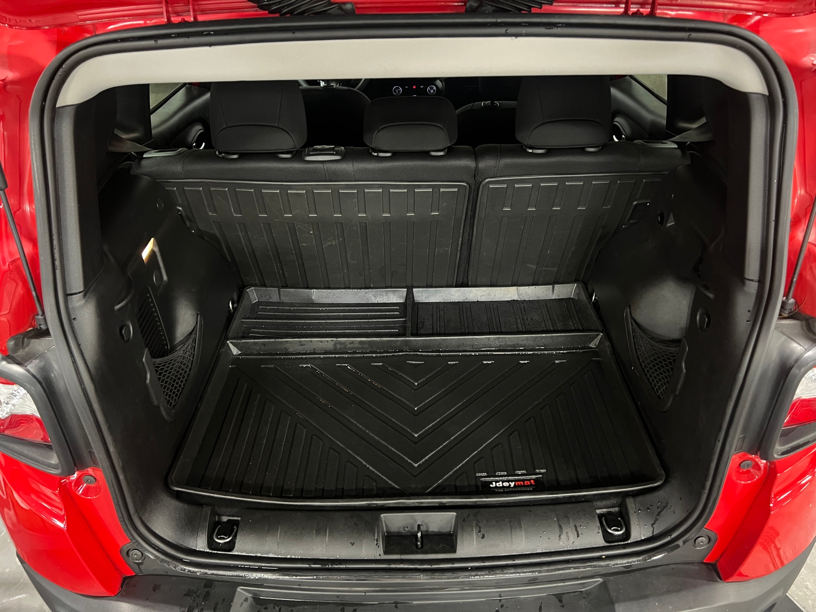 Thumbnail: 2019 Jeep Renegade - 7