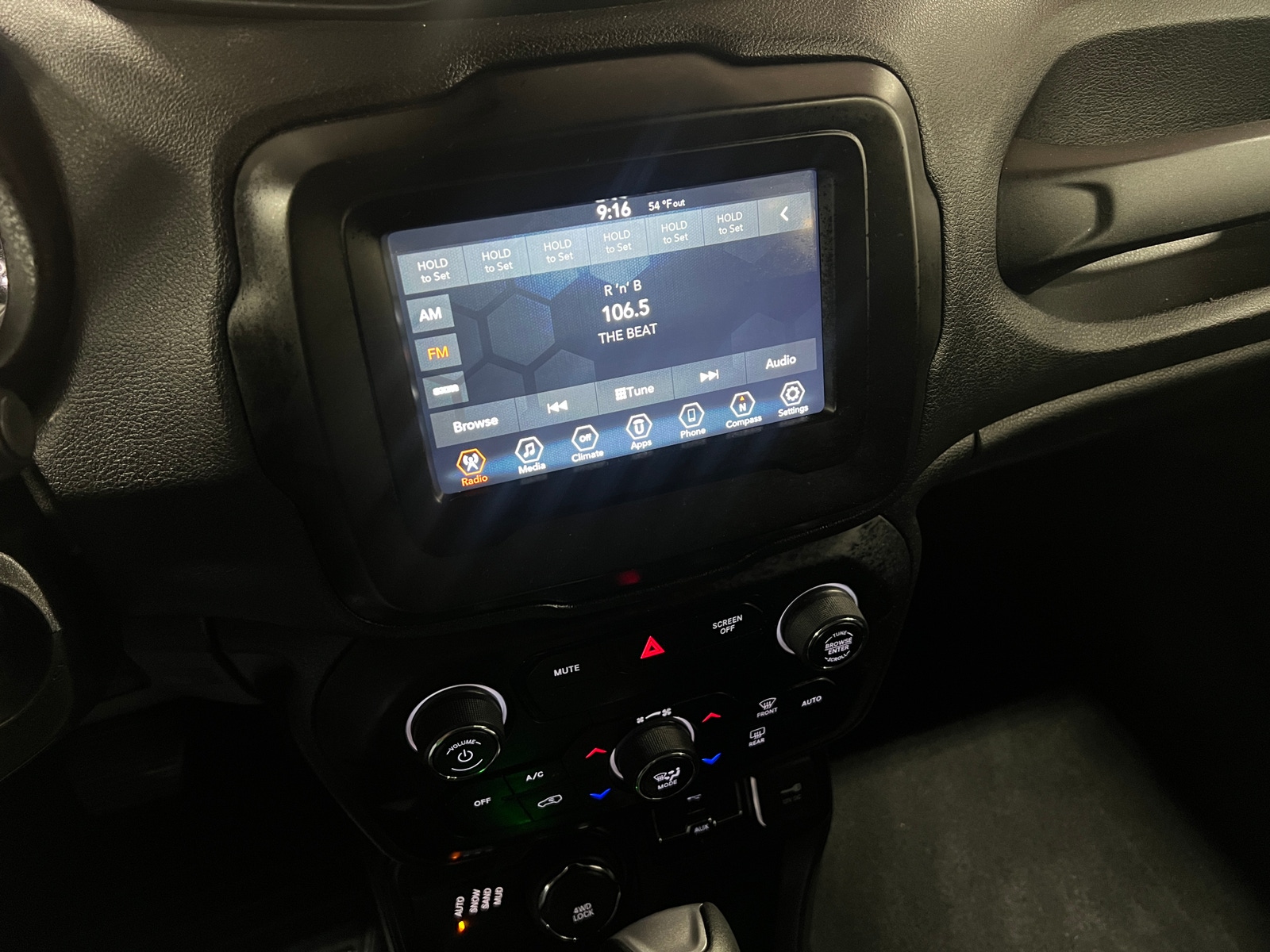 Thumbnail: 2019 Jeep Renegade - 4