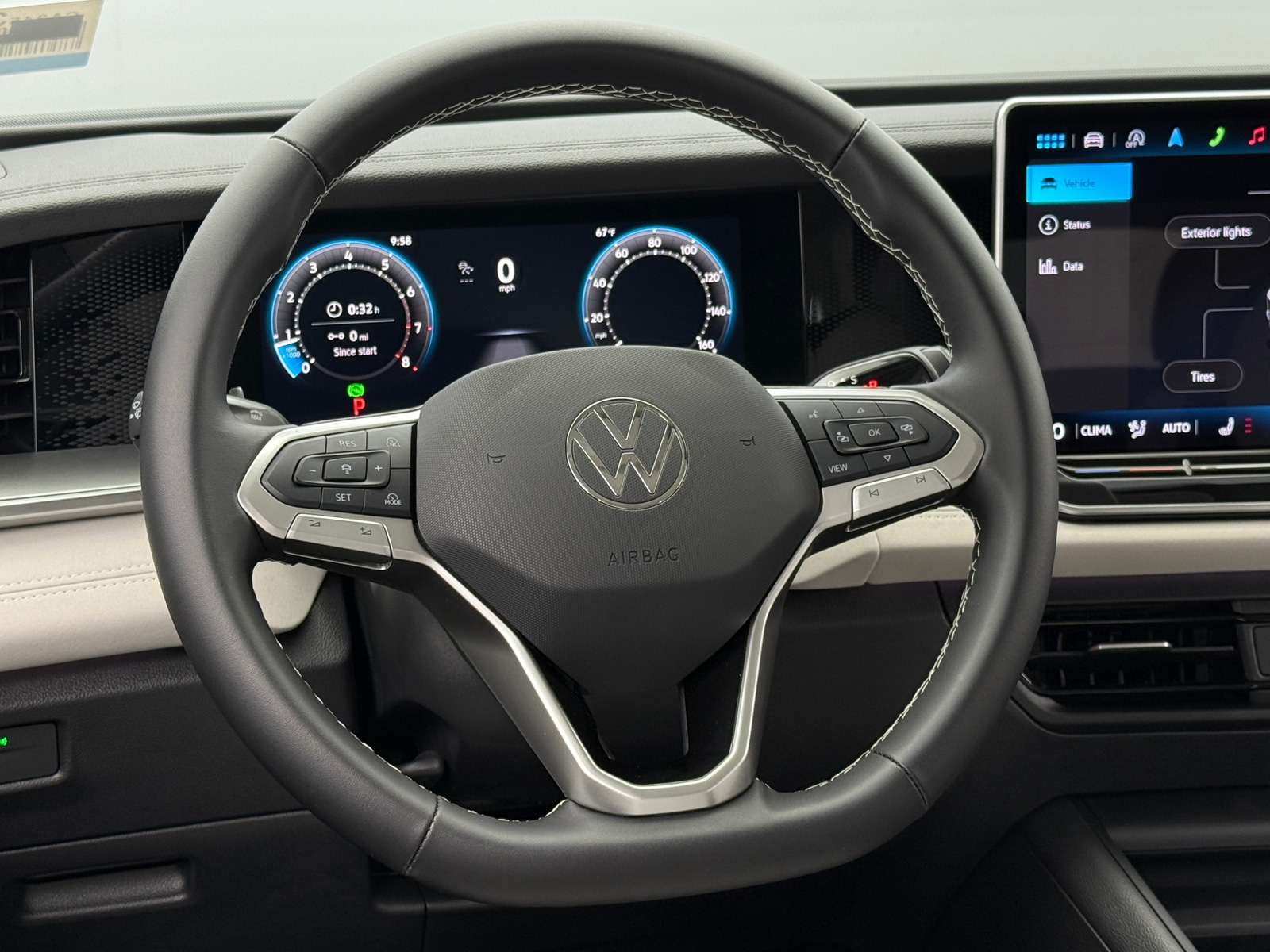 Thumbnail: 2025 Volkswagen Tiguan - 4