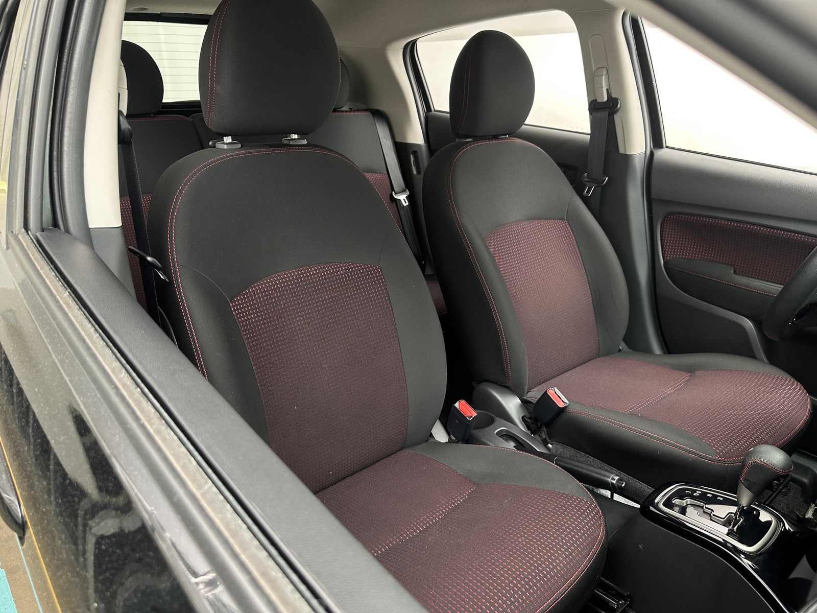 Thumbnail: 2023 Mitsubishi Mirage - 2