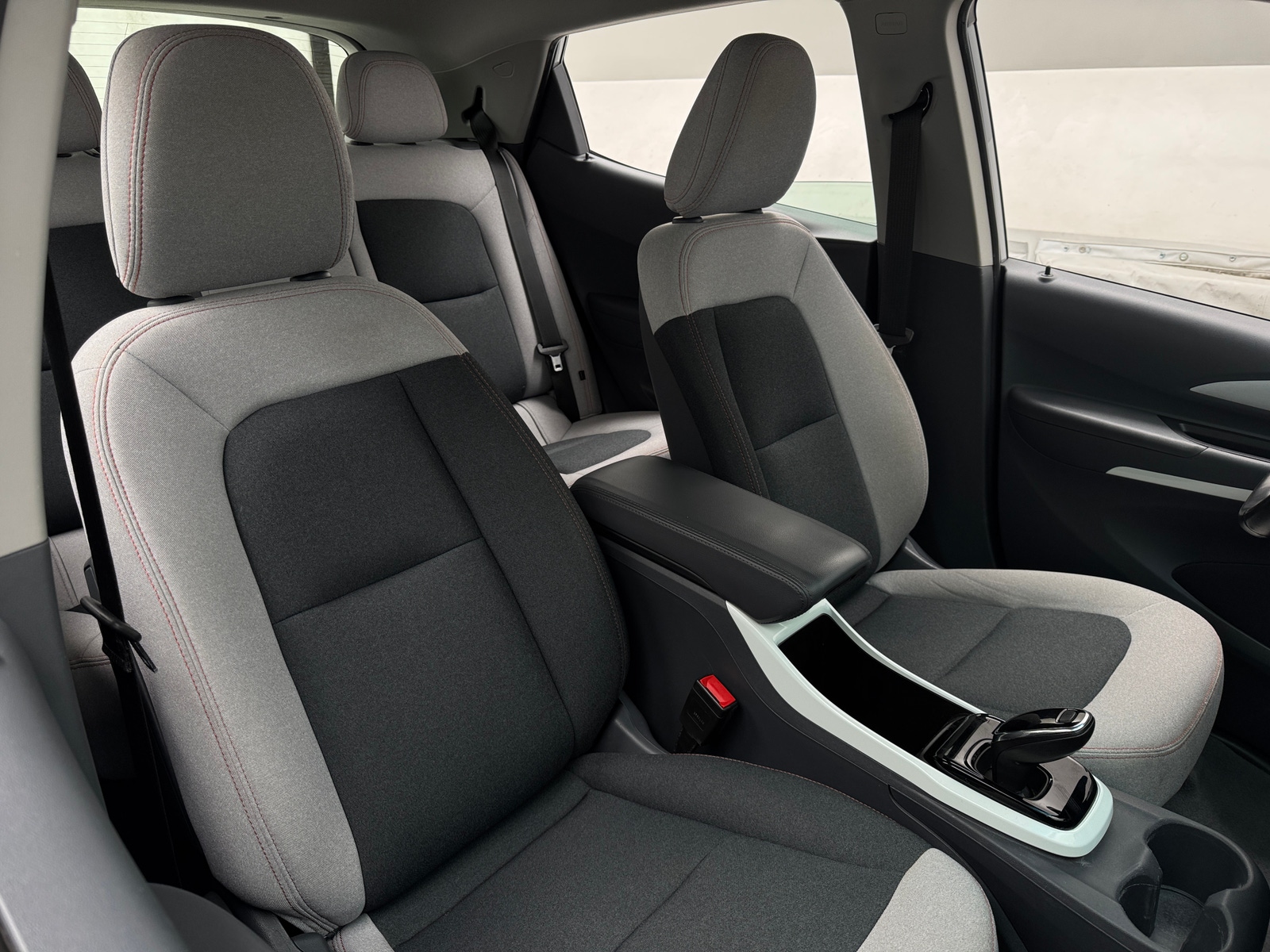 Thumbnail: 2021 Chevrolet Bolt EV - 2