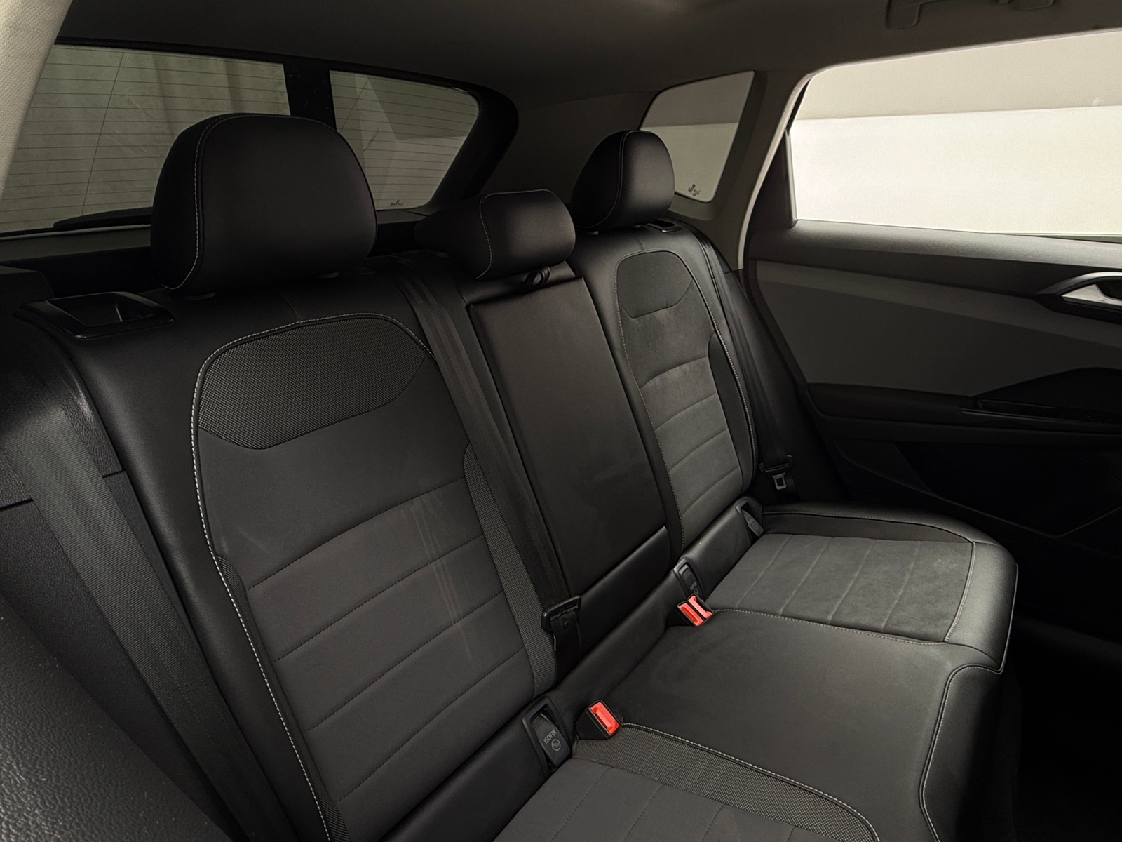 Thumbnail: 2022 Volkswagen Taos - 5