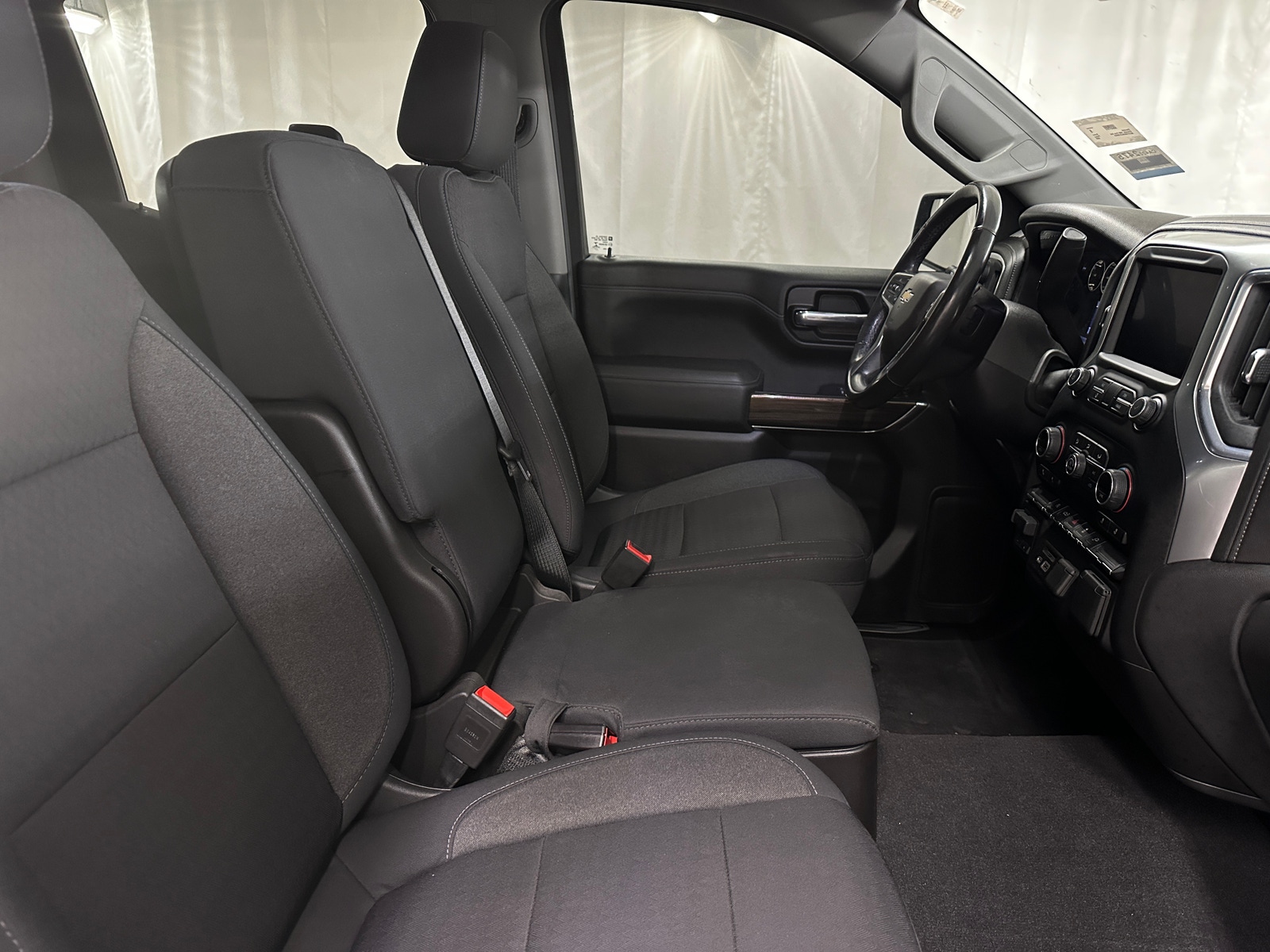 Thumbnail: 2020 Chevrolet Silverado 1500 - 2