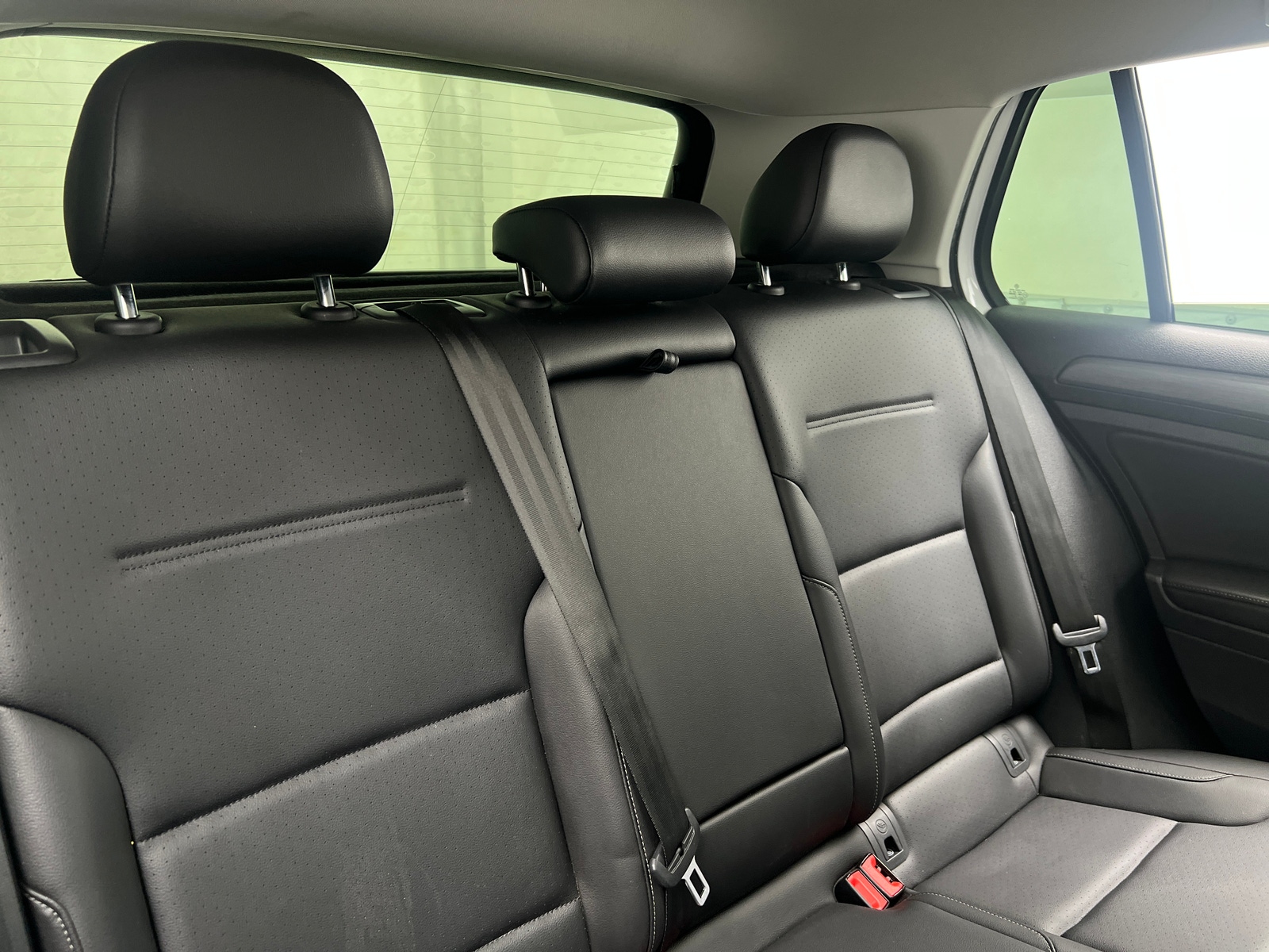 Thumbnail: 2019 Volkswagen Golf - 5