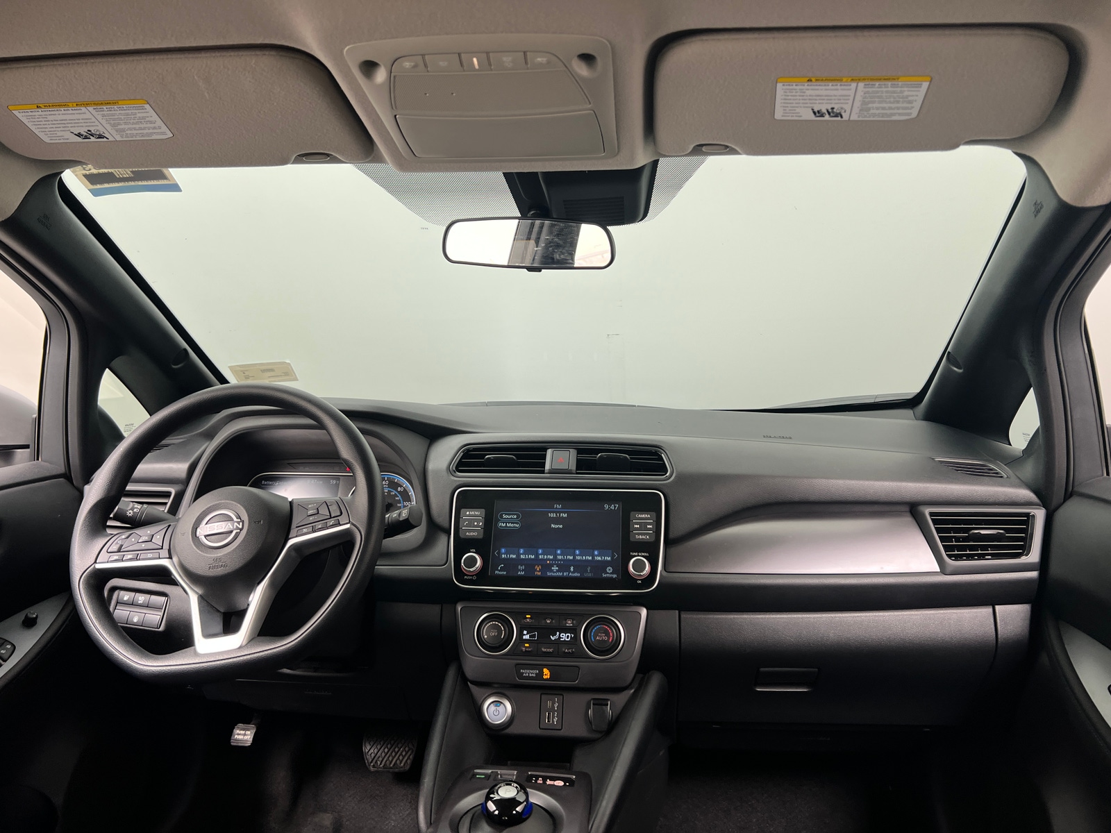 Thumbnail: 2025 Nissan Leaf - 3