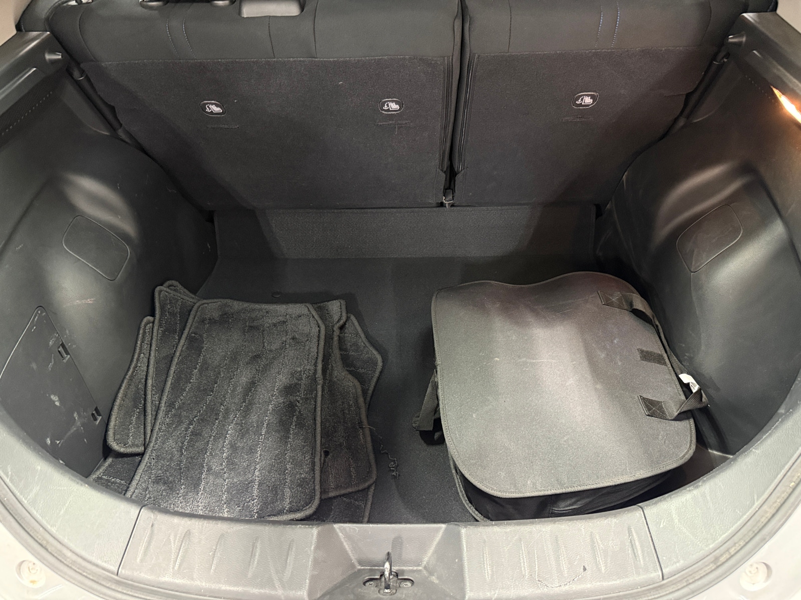 Thumbnail: 2025 Nissan Leaf - 7