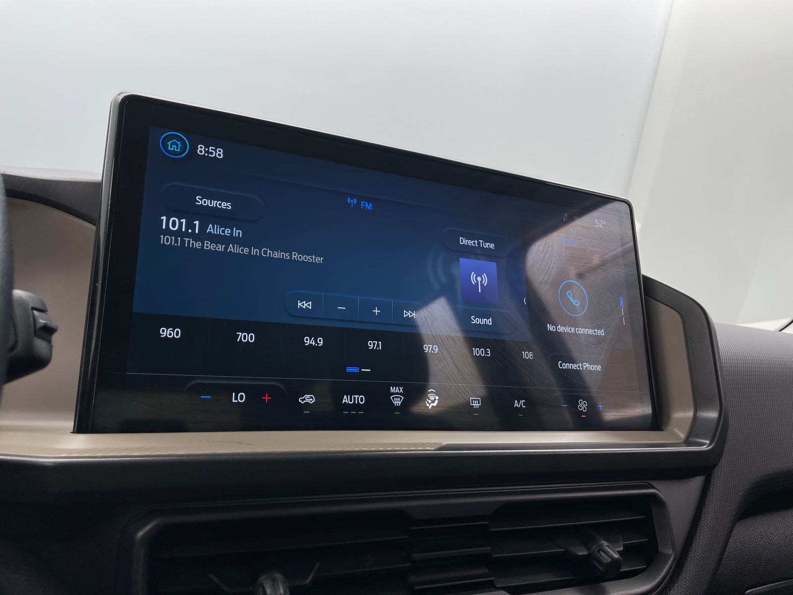 Thumbnail: 2025 Ford Bronco Sport - 4