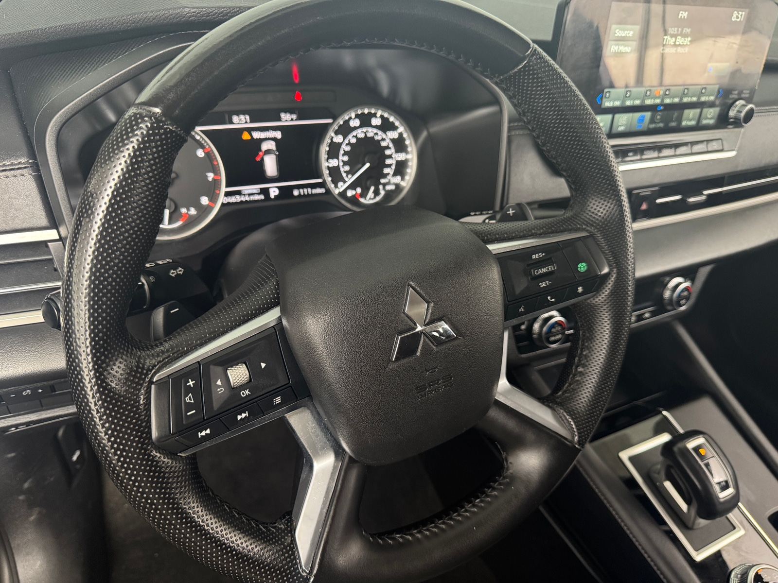 Thumbnail: 2024 Mitsubishi Outlander - 4