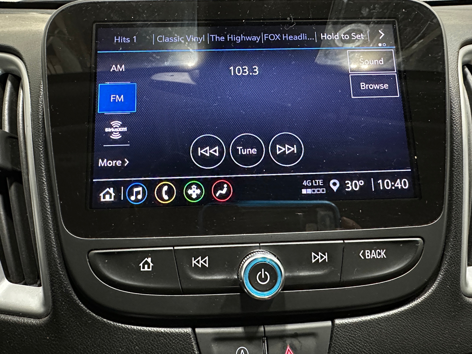 Thumbnail: 2024 Chevrolet Malibu - 4