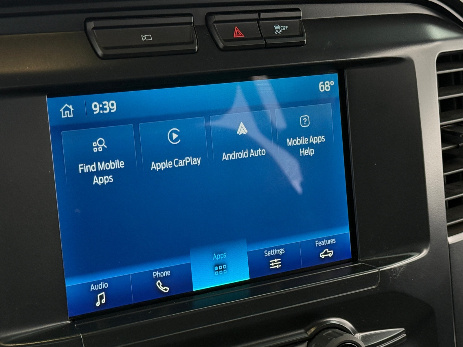 Thumbnail: 2022 Ford Econoline - 4