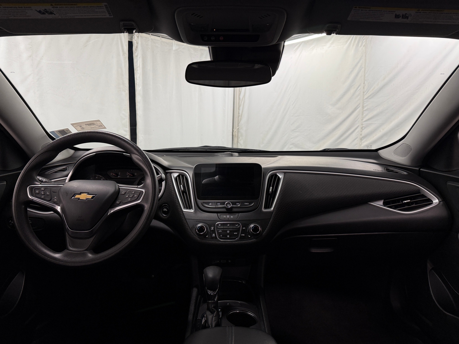 Thumbnail: 2023 Chevrolet Malibu - 3