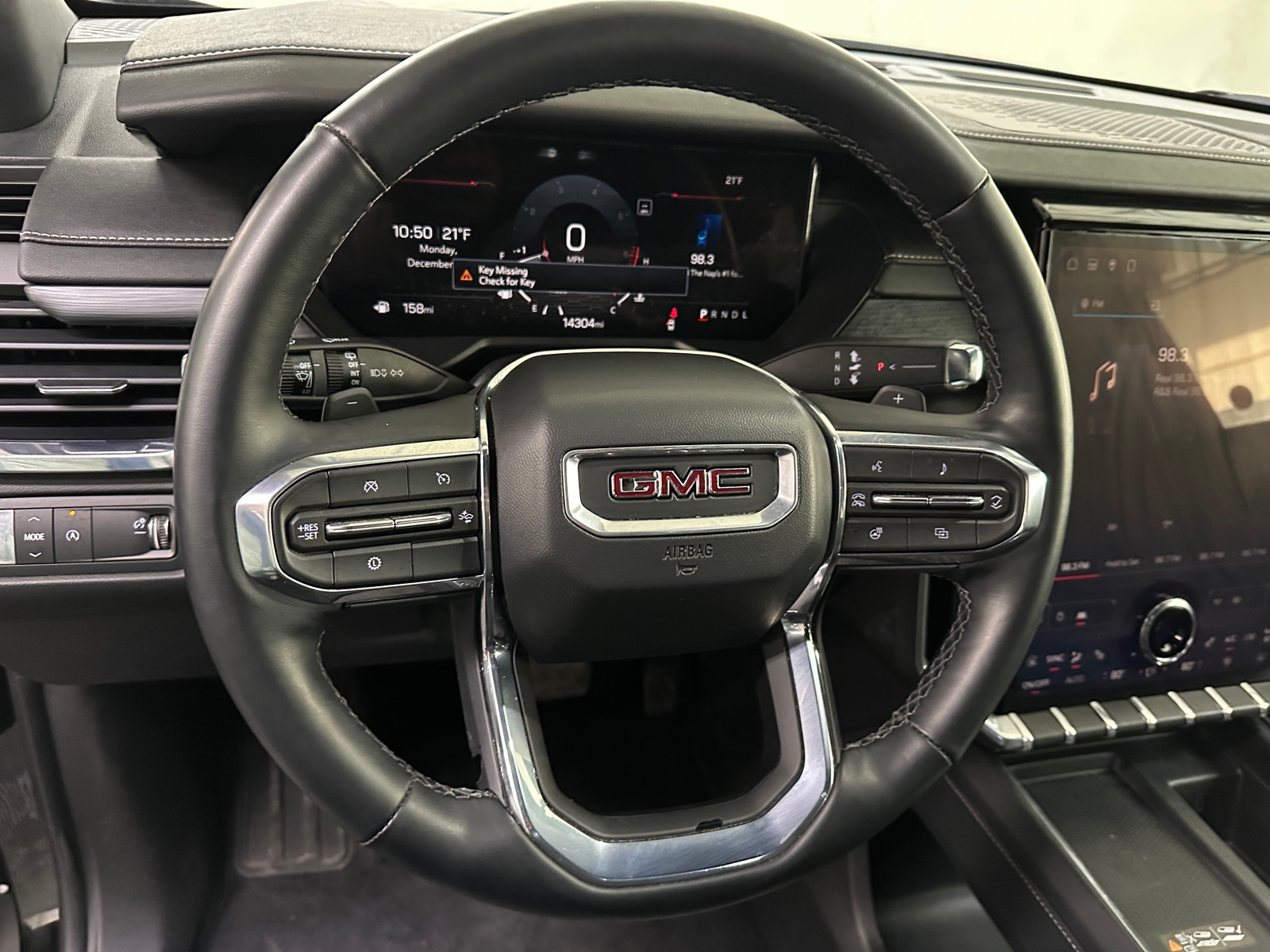 Thumbnail: 2025 GMC Acadia - 5