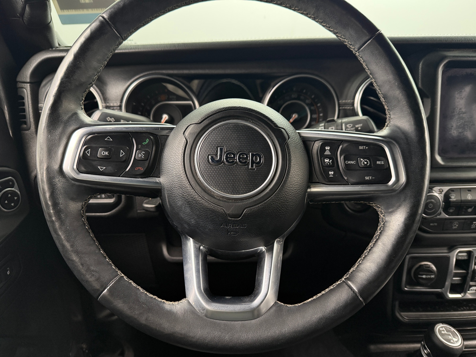 Thumbnail: 2019 Jeep Wrangler - 4