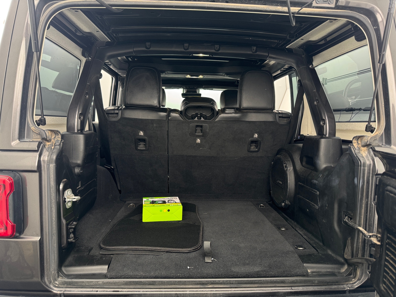 Thumbnail: 2019 Jeep Wrangler - 6