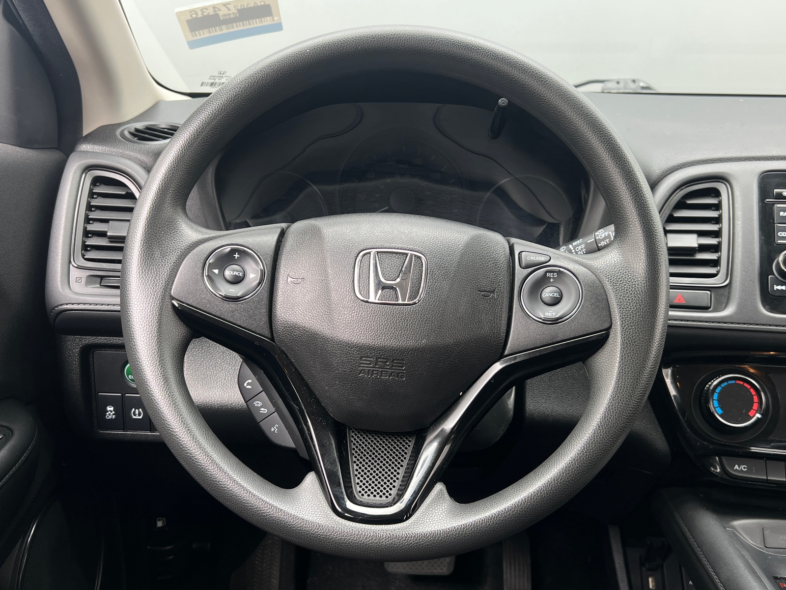 Thumbnail: 2016 Honda HR-V - 5