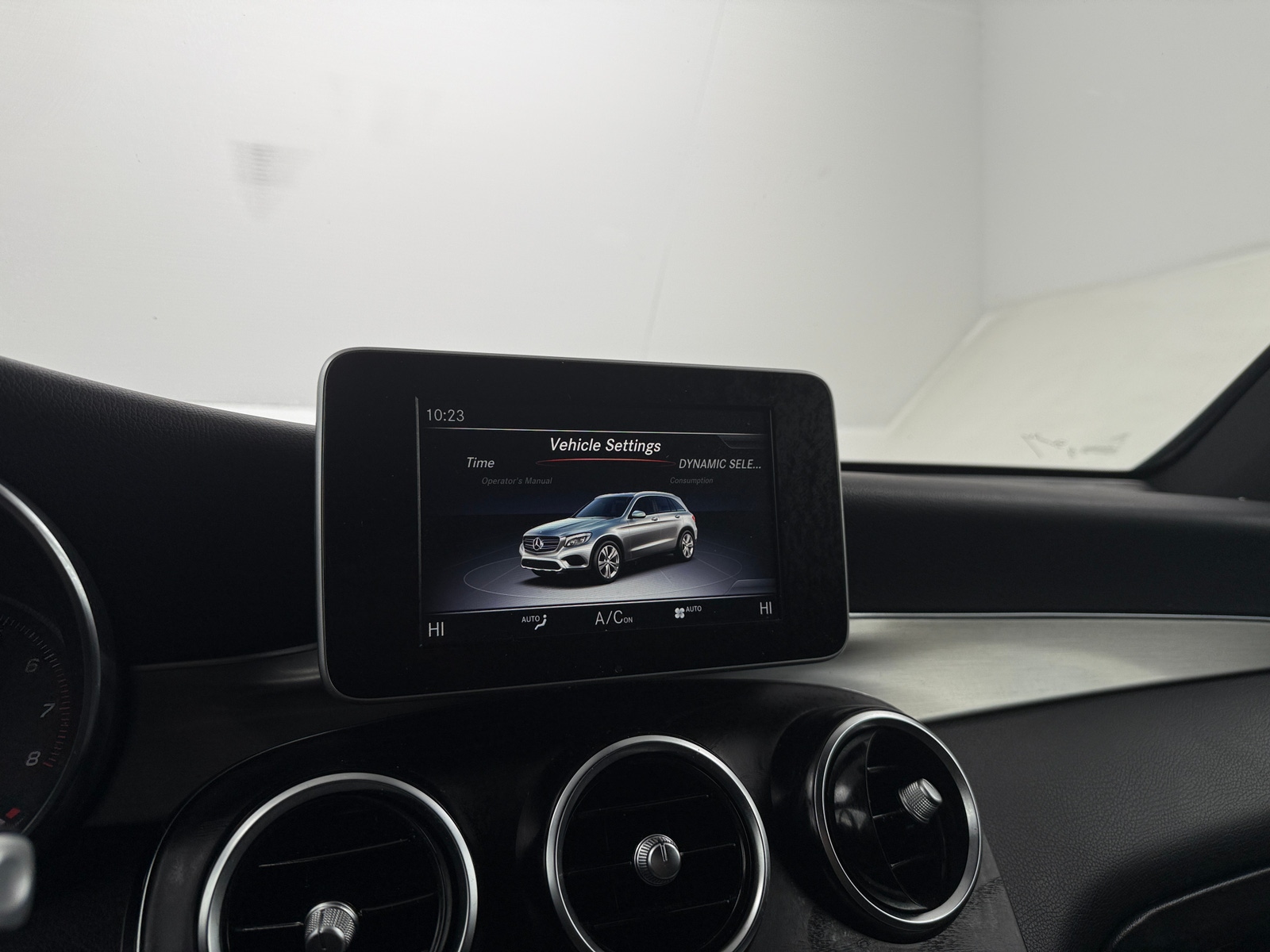 Thumbnail: 2019 Mercedes-Benz GLC - 3