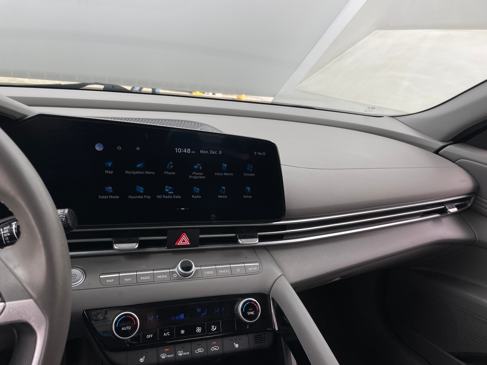 Thumbnail: 2023 Hyundai Elantra - 4