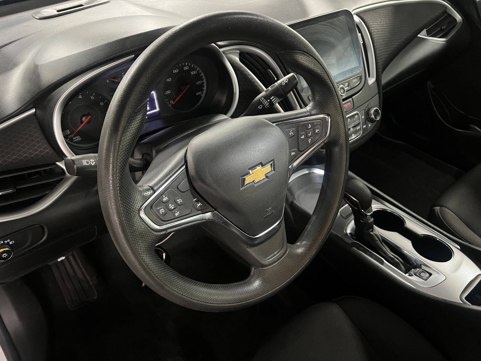 Thumbnail: 2023 Chevrolet Malibu - 5