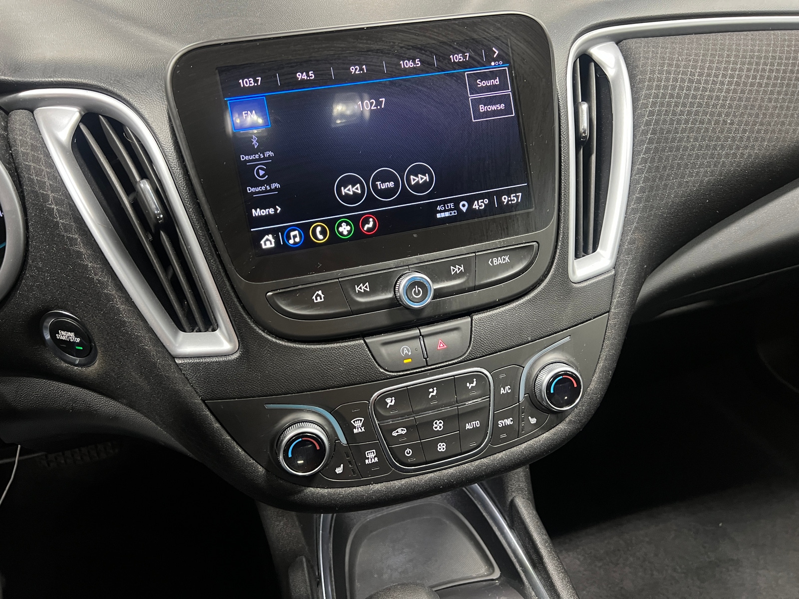 Thumbnail: 2023 Chevrolet Malibu - 4