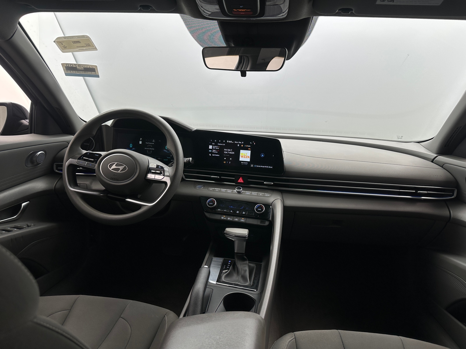 Thumbnail: 2024 Hyundai Elantra - 3