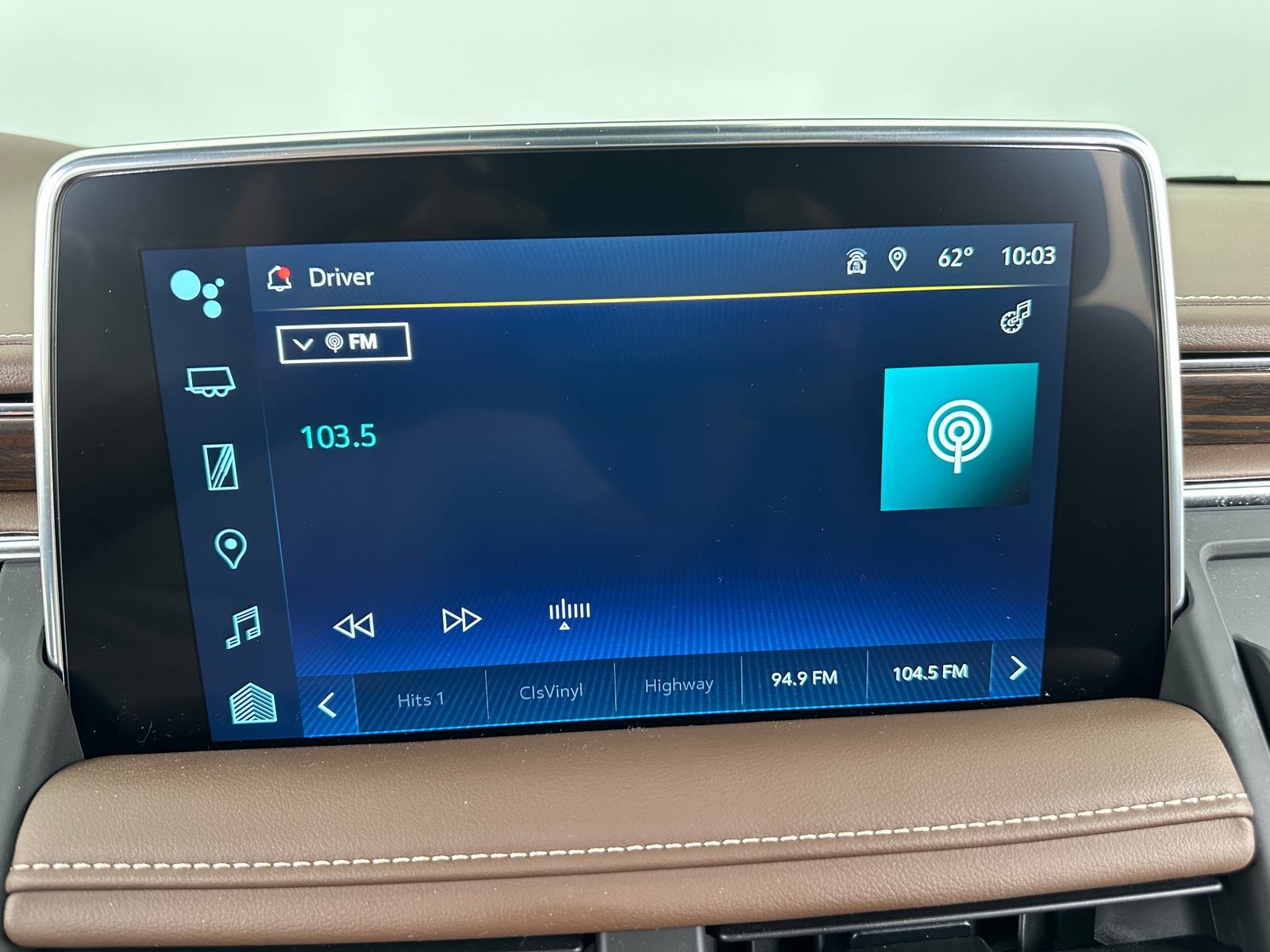 Thumbnail: 2023 Chevrolet Tahoe - 3